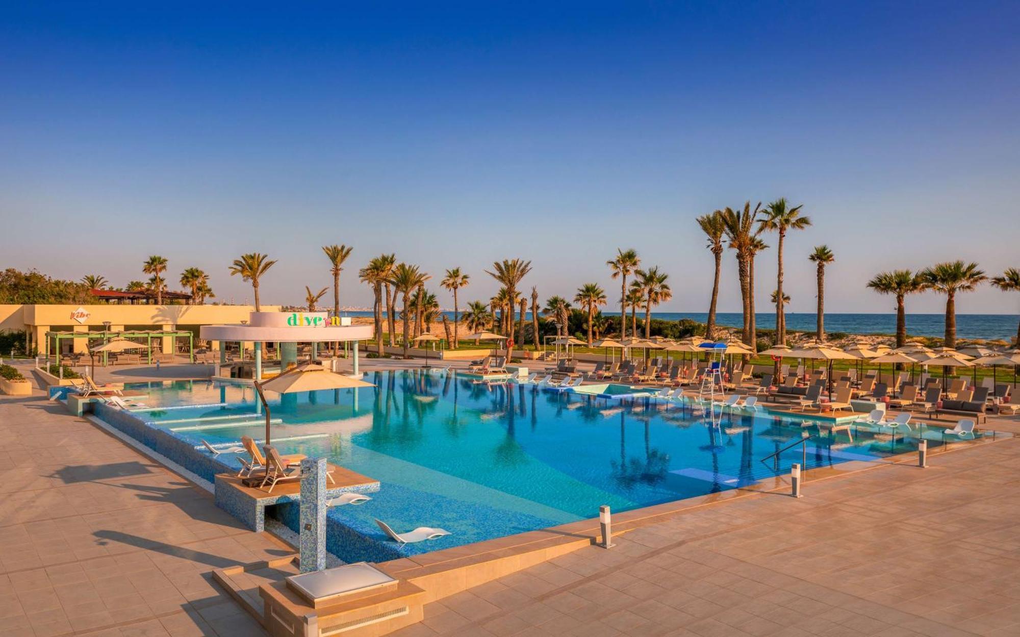 Hilton Skanes Monastir Beach Resort Exterior photo