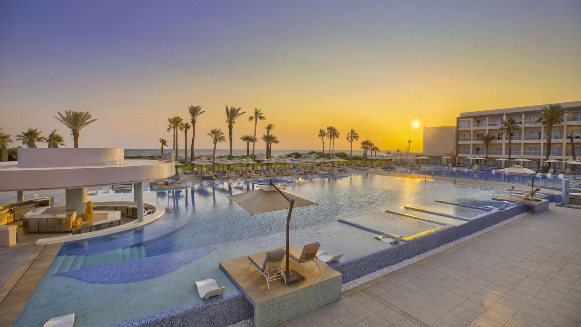 Hilton Skanes Monastir Beach Resort Exterior photo