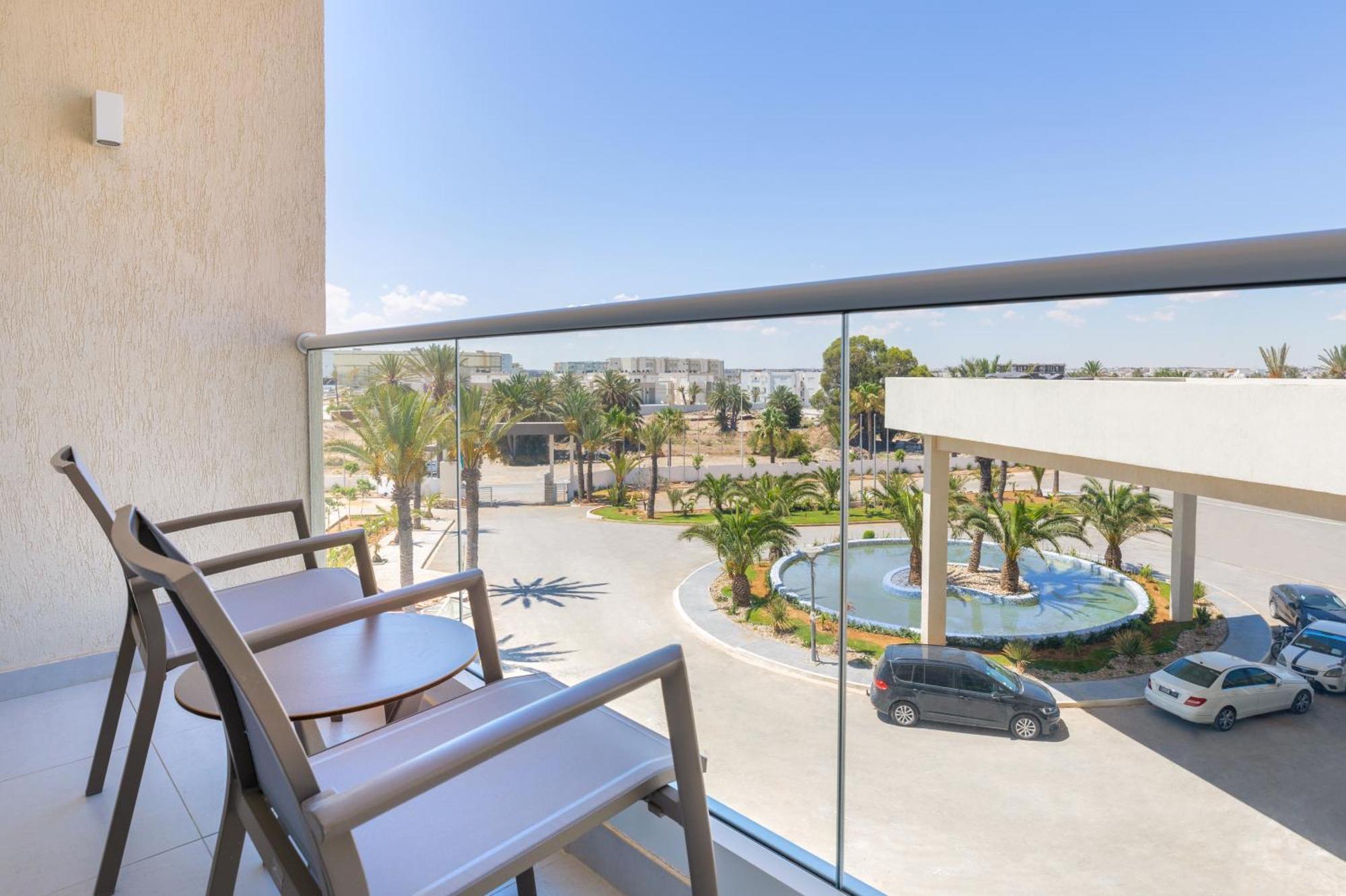 Hilton Skanes Monastir Beach Resort Exterior photo